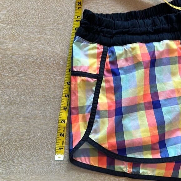 Lululemon Seawheeze 2013 shorts - Picture 8 of 8